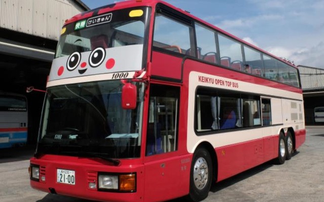 京急「KEIKYU OPEN TOP BUS」。秋から三浦半島で運行される。