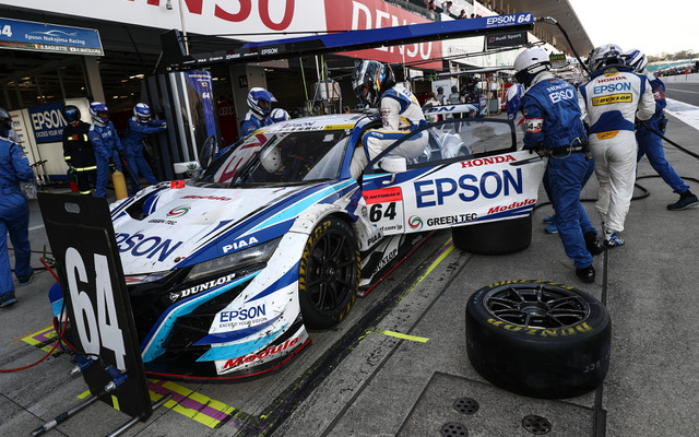 GT500クラス優勝の#64 NSX。