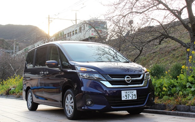 日産セレナ