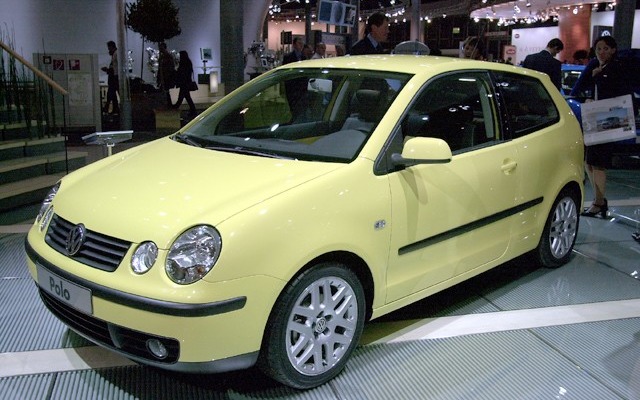 【フランクフルトショー2001速報】初代ゴルフのサイズ、フルモデルチェンジVW『ポロ』