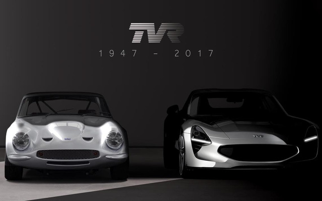 TVRの新型スポーツカー（右）