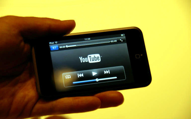 iPod touch で YouTube が見られる！