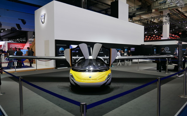 AeroMobil（フランクフルトモーターショー2017）