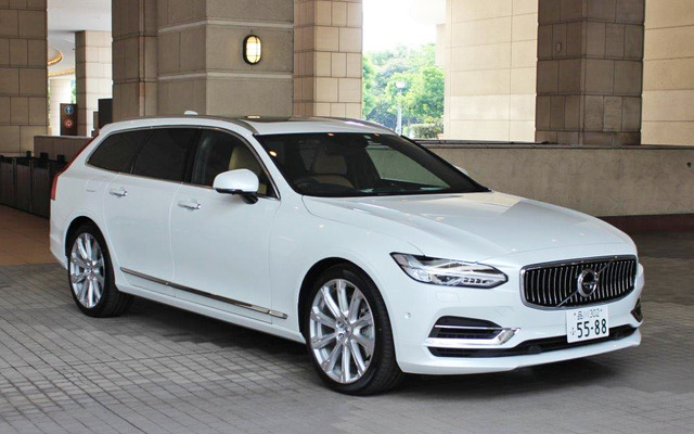 ボルボ V90 T8 インスクリプション