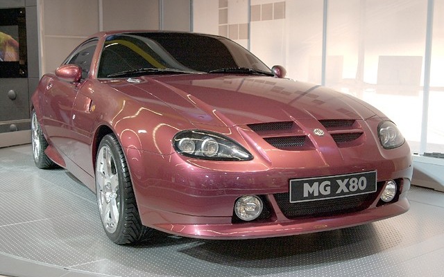 【フランクフルトショー2001速報】となりのジャガー『Rクーペ』がおとなしく見えるMG『X80』