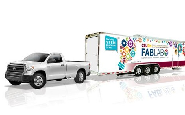 米トヨタの移動実験室「ファブラボ」