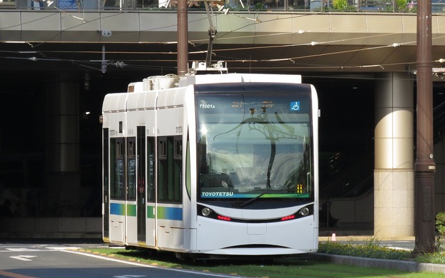 「豊橋まつり」開催に伴い豊橋鉄道の市内線が10月21日の夕夜間に限り一部の区間で運休する。