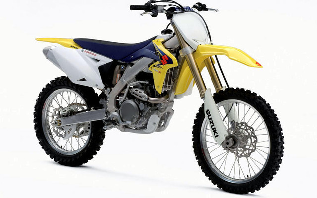 スズキ RM-Z450 全面改良…バッテリーレス フューエルインジェクション搭載