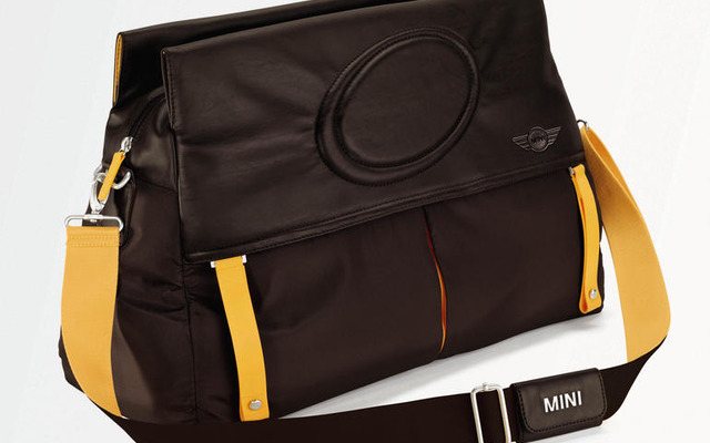 MINIコレクションに新しいバッグが登場