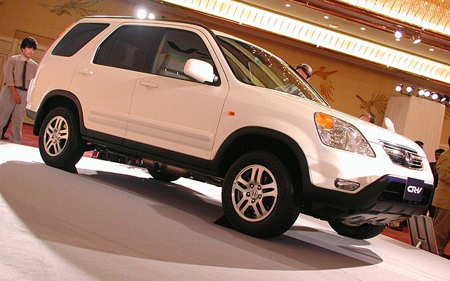 【新型ホンダ『CR-V』】正常進化デザインの2代目「印象を築く」