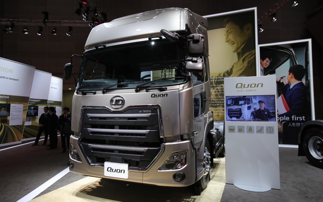 UDトラックス・クオン新型、4×2セミトラクター（東京モーターショー2017）