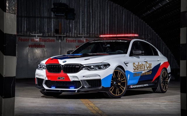 BMW M5 新型のMotoGPセーフティカー