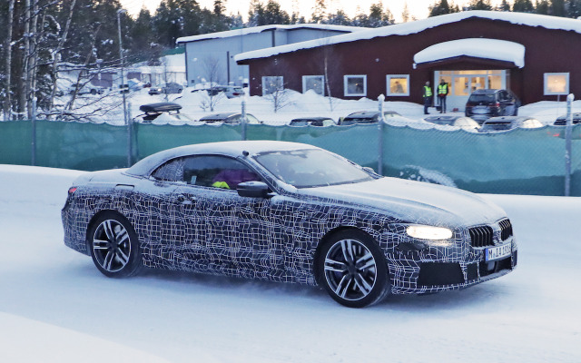 BMW 8シリーズカブリオレ Mパフォーマンス スクープ写真