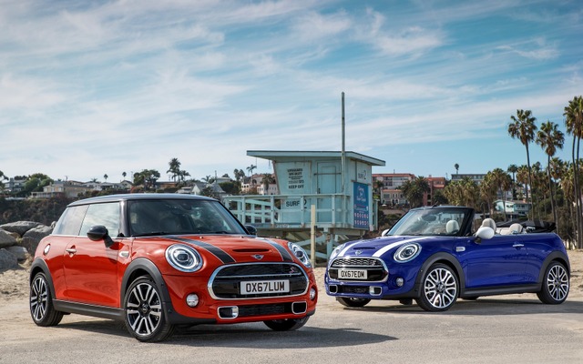 MINIハッチバックとコンバーチブルの改良新型