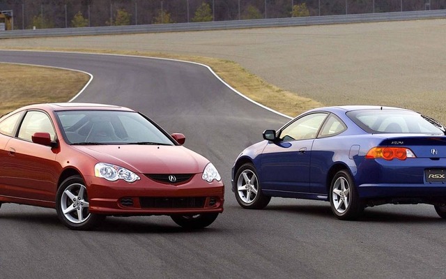 2002年モデルのアキュラRSX（日本名：ホンダ・インテグラ）のタイプS