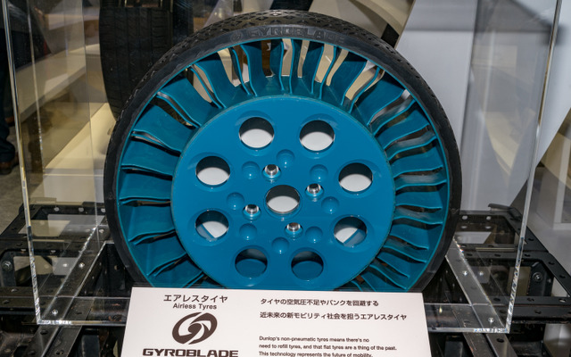 ダンロップブース（東京オートサロン2018）
