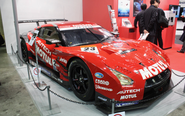 SUPER GTでは最強マシンとも言えるニスモのMOTUL AUTECH GT-R。
