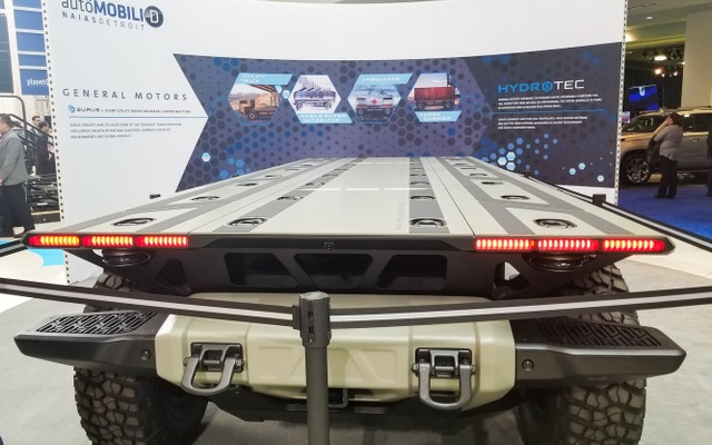 GMの燃料電池の自動運転車向け新プラットフォーム「SURUS」（デトロイトモーターショー2018）