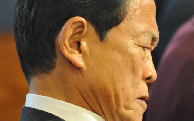 麻生太郎財相、自賠責運用益繰戻「継続していくことは極めて重要」と語る（26日・永田町）