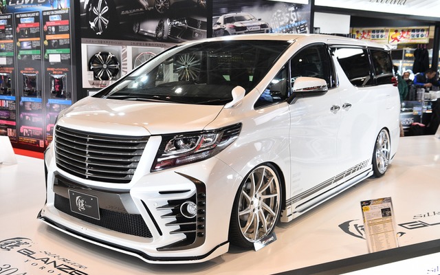 シルクブレイズ グランツェン『アルファード』（東京オートサロン2018）