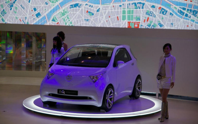 【東京モーターショー07】トヨタ渡辺社長、「iQ を近いうちに投入」