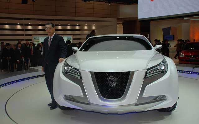 【東京モーターショー07】スズキ キザシ …津田社長「世界戦略車に」