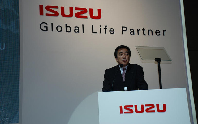 【東京モーターショー07】商用車とディーゼルの性能は世界共通　いすゞ細井社長