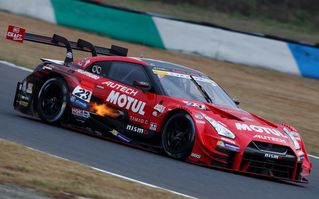 #23 MOTUL AUTECH GT-R