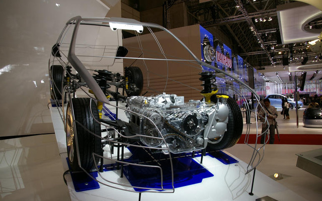 【東京モーターショー07】スバル森社長、次世代ADAを『レガシィ』に