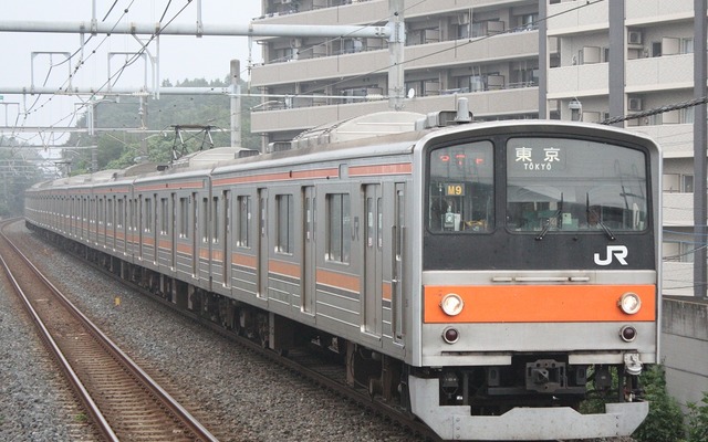 武蔵野線新八柱～東松戸間を走る205系0・5000番台（M9編成）。