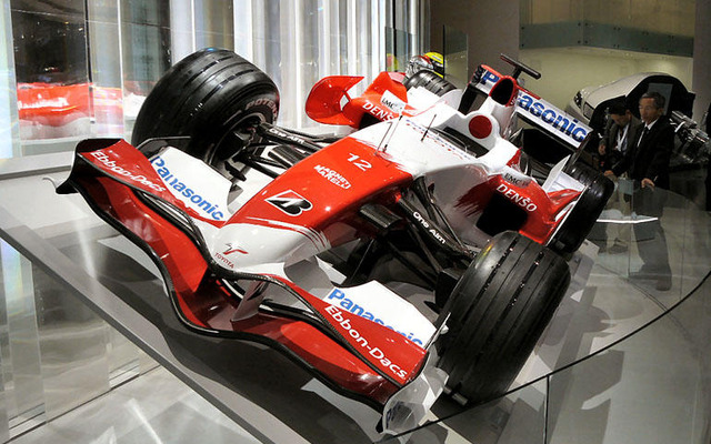 【東京モーターショー07】トヨタF1、07年型展示…ただしフタ付き
