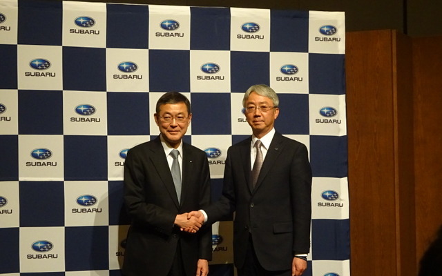 スバルの吉永現社長（左）と次期社長の中村専務