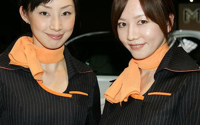 【東京モーターショー07】コンパニオン写真蔵…マイバッハ