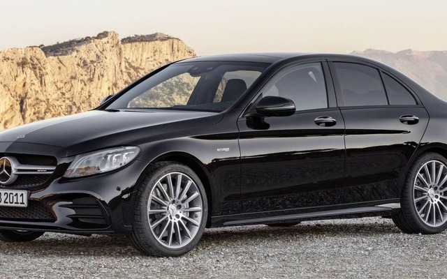 メルセデスAMG C43 4MATIC 改良新型