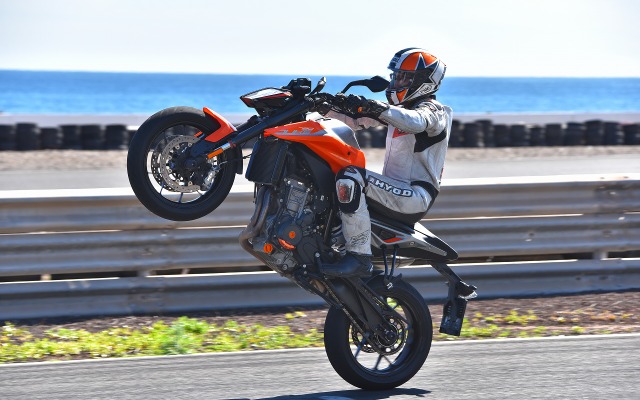 KTM 790DUKE