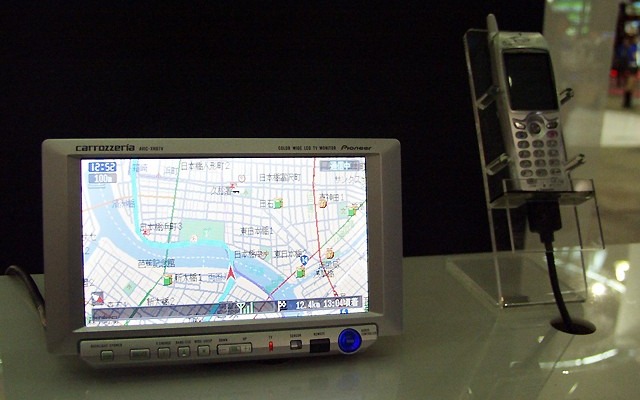 【CEATEC2001】大容量メディアはいらないぜ、そんなナビも出てくる---ASP