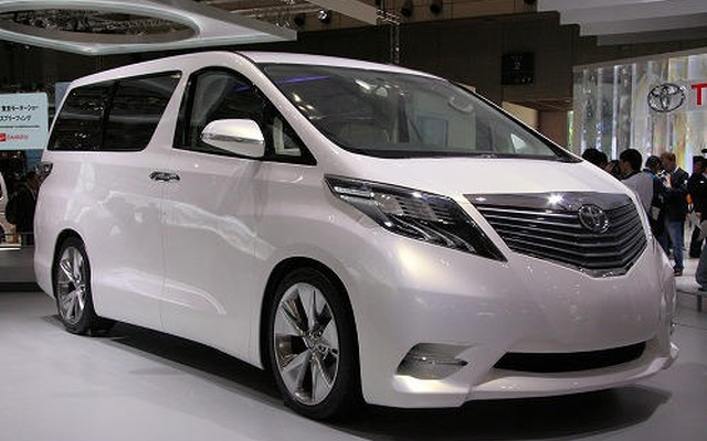【株価】悪材重なり　自動車株は軒並み安