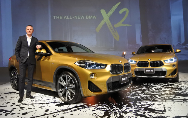 BMW X2 発表会