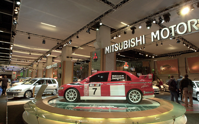 【フランクフルトから東京ショー2001へ】将来展望を見せるには早いか---三菱