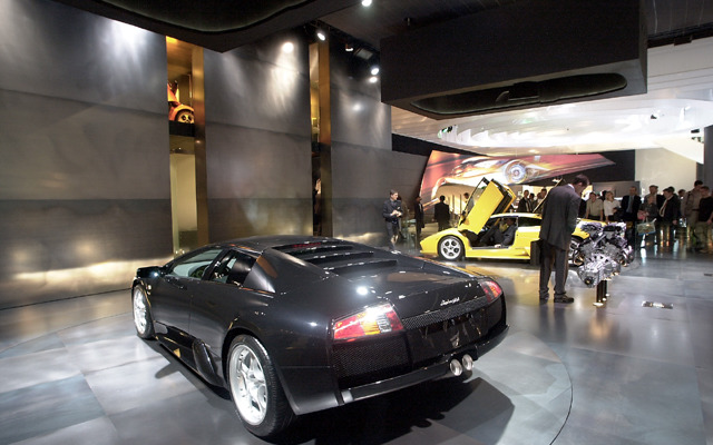 【フランクフルトショー2001展示総括】「違う、キミじゃない」とランボルギーニ