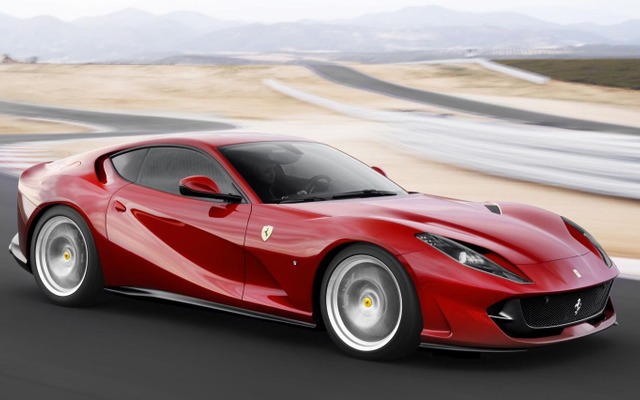フェラーリ812スーパーファスト