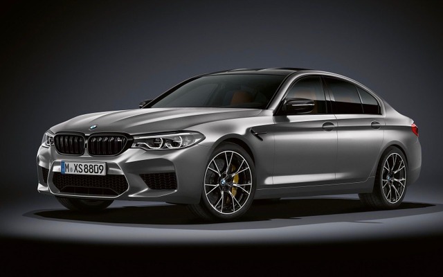 新型BMW M5コンペティション