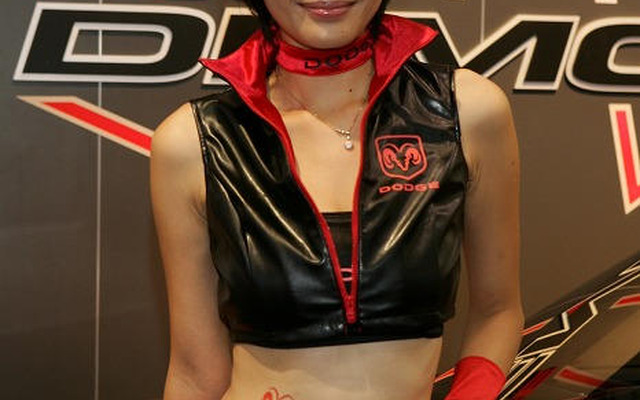 【東京モーターショー07】コンパニオン写真蔵…ダッジ その3