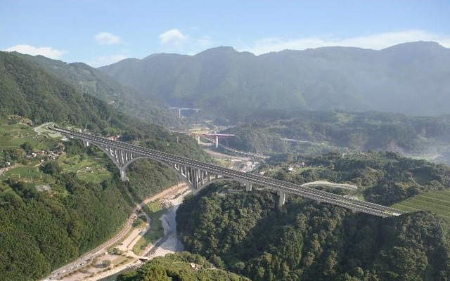 新東名河内川橋　完成イメージ