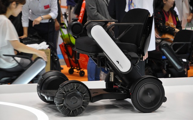 WHILL Model C（福祉機器展2017）