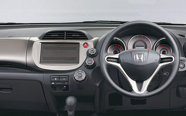 【ホンダ フィット 新型発表】“コクピット”デザイン