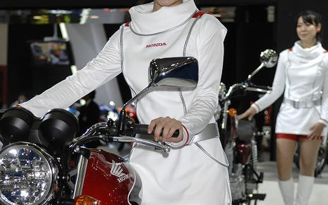 【東京モーターショー07】コンパニオン写真蔵…ホンダ 二輪 その2