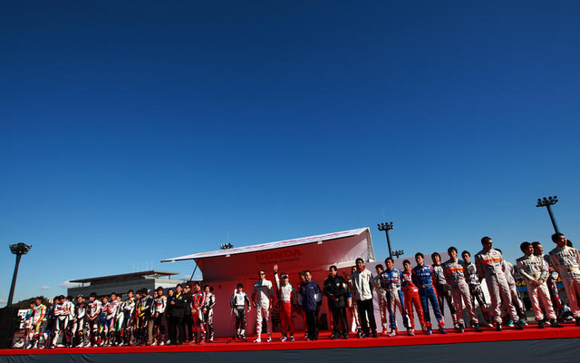 ホンダ レーシング THANKS DAY に大勢のファン集まる