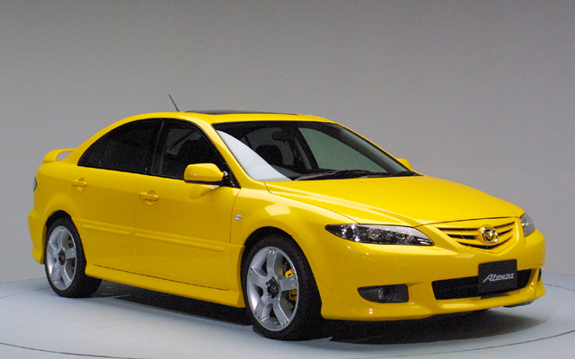 【東京シヨー2001出品車】マツダ『アテンザ』---反撃始まる!!