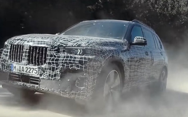 BMW X7 のプロトタイプ